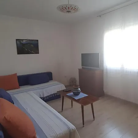 Cosy Frane Island Apartment
