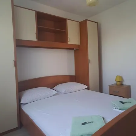Apartment Cosy Frane Island Murter