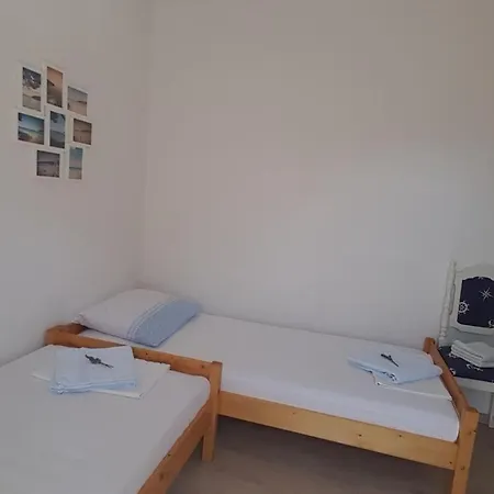 Apartment Cosy Frane Island Murter