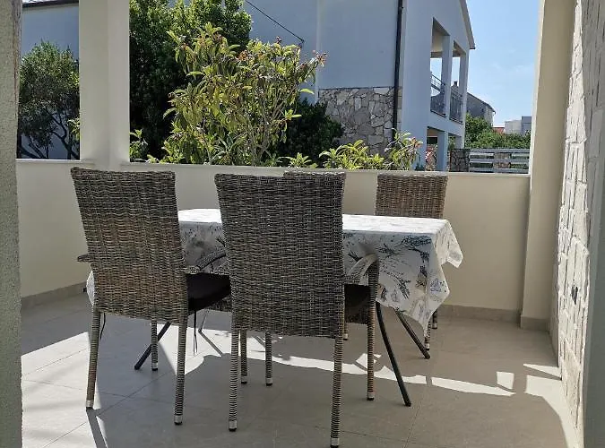 Apartment Cosy Frane Island *